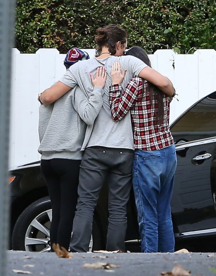 Ποιες διάσημες φίλες του αγκαλιάζει ο Orlando Bloom; [εικόνες]