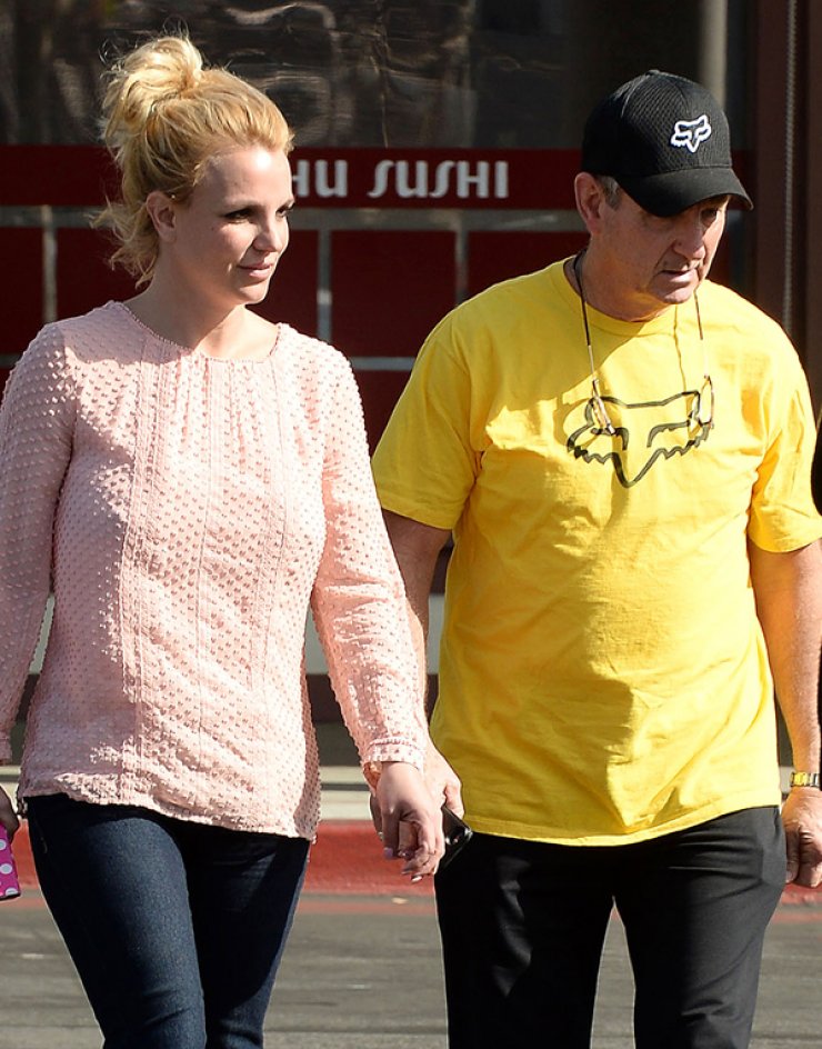 H Britney Spears τα βρήκε με τον πατέρα της [εικόνες]