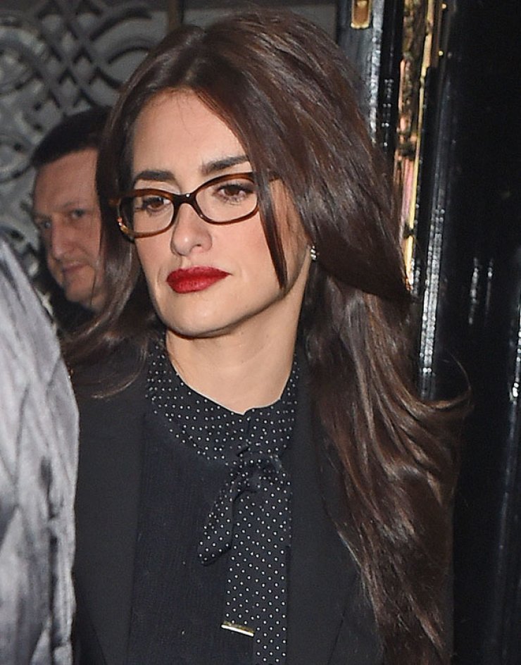 Η Penelope Cruz μας έβαλε γυαλιά [εικόνες]