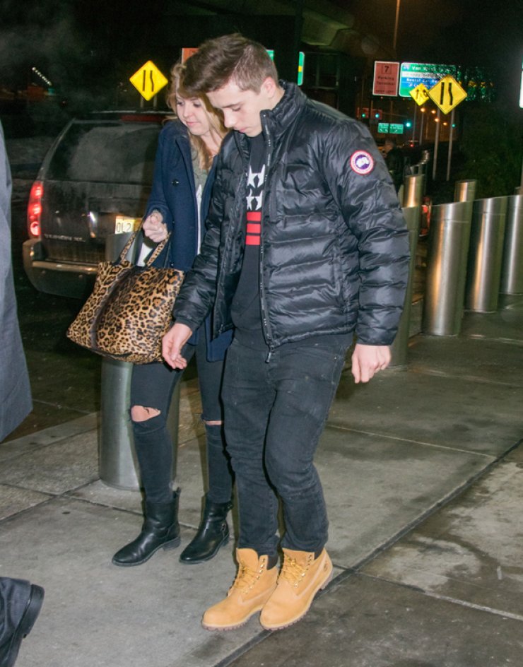 Ο 15χρονος γιος των Beckham κυκλοφορεί με τη..νταντά του [εικόνες]