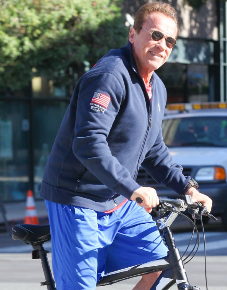 Με ποιο τρόπο κρατιέται σε φόρμα ο Arnold; [εικόνες]