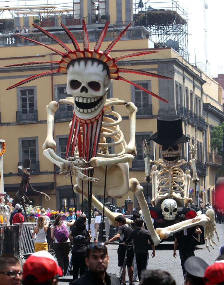 Νέες σκηνές από την ταινία του James Bond [εικόνες]