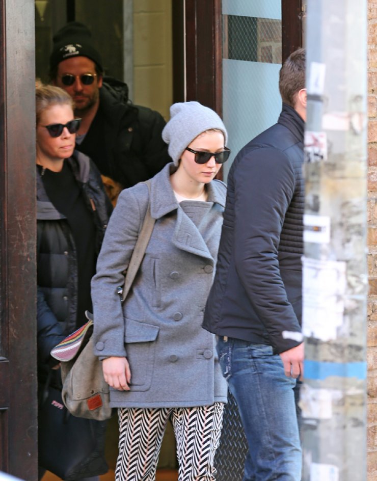 Irina Shayk: Ποια φίλη του Bradley Cooper ζηλεύει αφόρητα; [εικόνες]