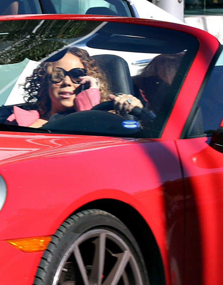 Η Mariah Carey και η Porsche [εικόνες]