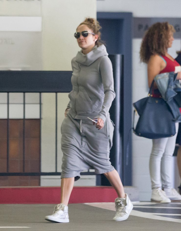 Το sportive look της Jennifer Lopez [εικόνες]