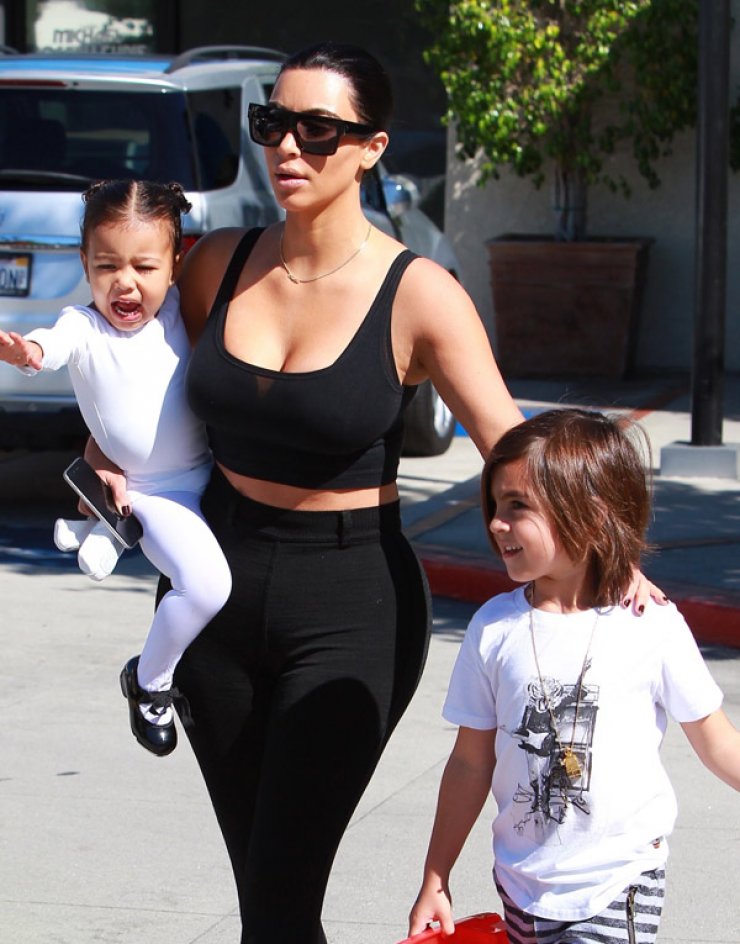 Kim Kardashian: Επέστρεψε στο μελαχρινό [εικόνες]