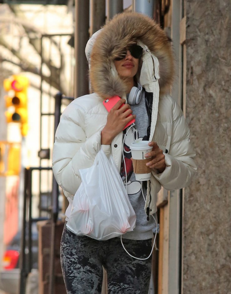 Irina Shayk: Πως περνάει ως single; [εικόνες]