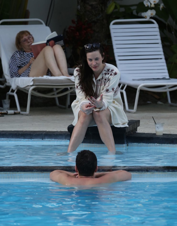 Το Πάσχα της Liv Tyler στο Miami [εικόνες]