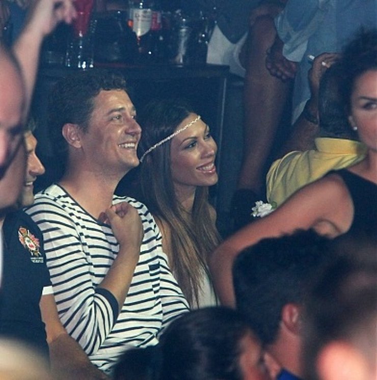 Ο Αντώνης Σρόιτερ περιμένει κόρη