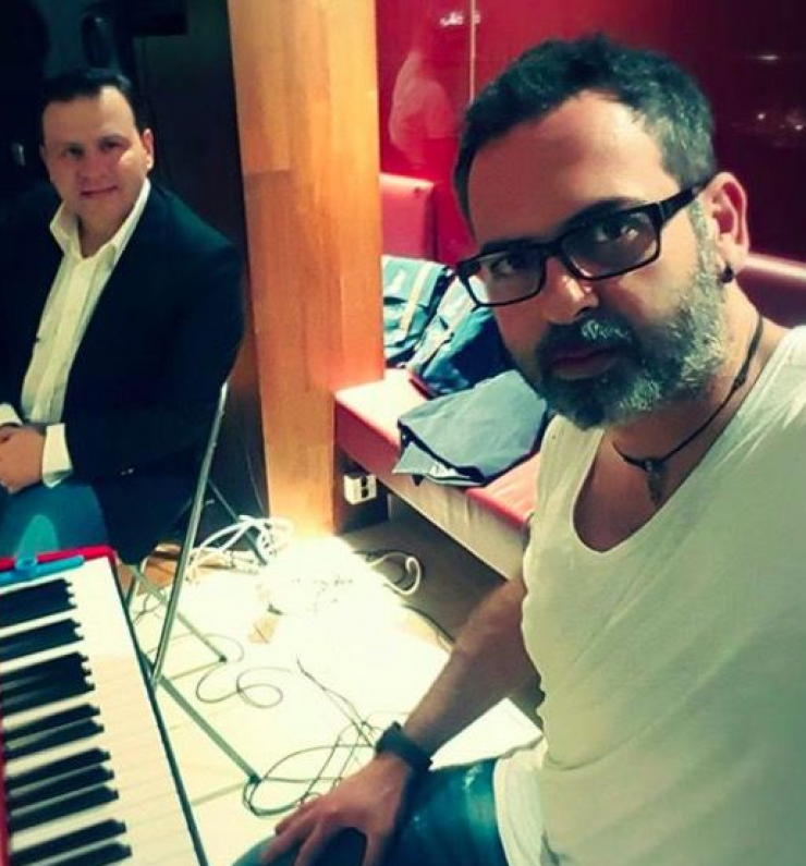 Ο κουμπάρος του Γιώργου Σταματάρη "καταγγέλλει" δημόσια την Έλενα Παπαρίζου!