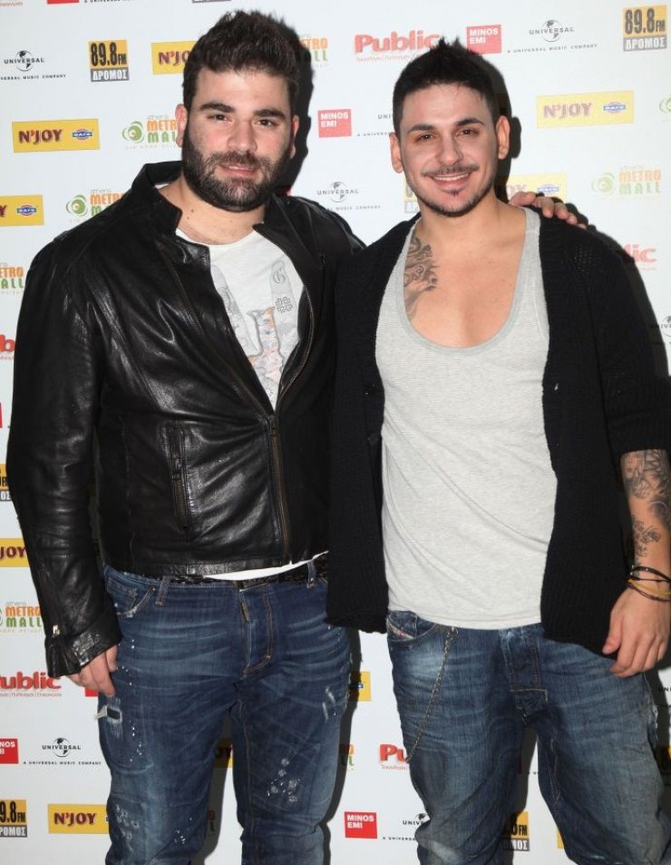 Η συγκινητική αφιέρωση του Stan για τον Παντελίδη επί σκηνής! [βίντεο]