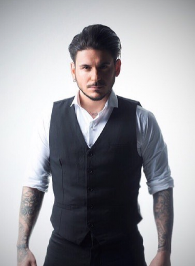 Ο Stan μιλάει για τη σύντροφό του και το ενδεχόμενο να ανέβει τα σκαλιά της εκκλησίας!