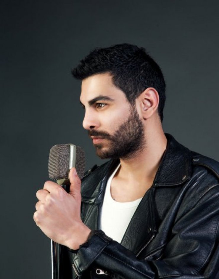 Σταύρος Κωνσταντίνου: Ο νέος παρουσιαστής του TVOne!