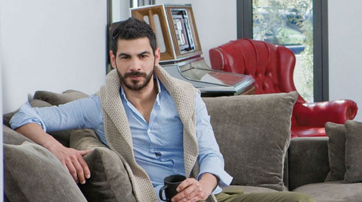 Σταύρος Κωνσταντίνου: Η έκπληξη που του ετοίμασαν οι φίλοι του για τα γενέθλιά του! [βίντεο]