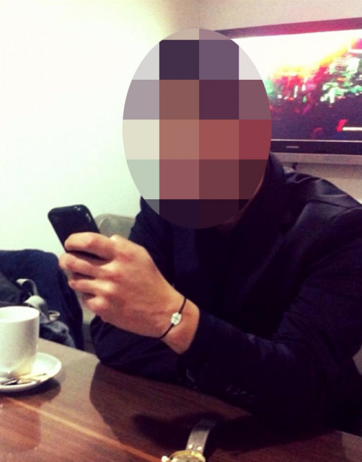 Ποιου Κύπριου έκανε έφοδο η μητέρα του στο σπίτι;