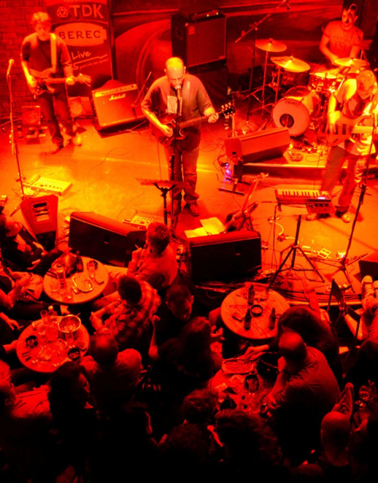 6 live με σπουδαία ονόματα στο RED