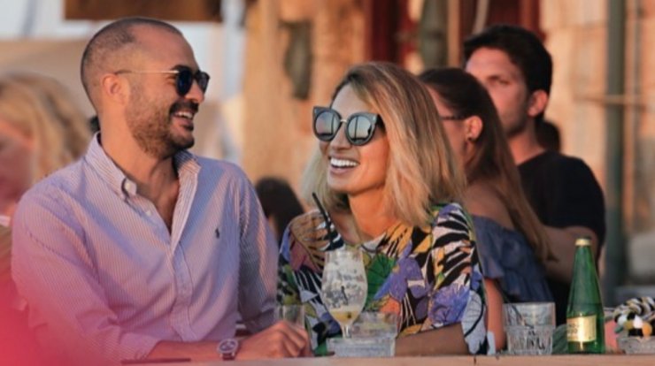 Ο σύντροφος της Μαρίας Ηλιάκη μίλησε πρώτη φορά για τη γέννηση της κόρης τους [βίντεο]