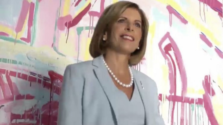 Στέλλα Κυριακίδου: Συμμετέχει για άλλη μία χρονιά στην εκστρατεία ενημέρωσης της "Madame Figaro" κατά του καρκίνου του μαστού