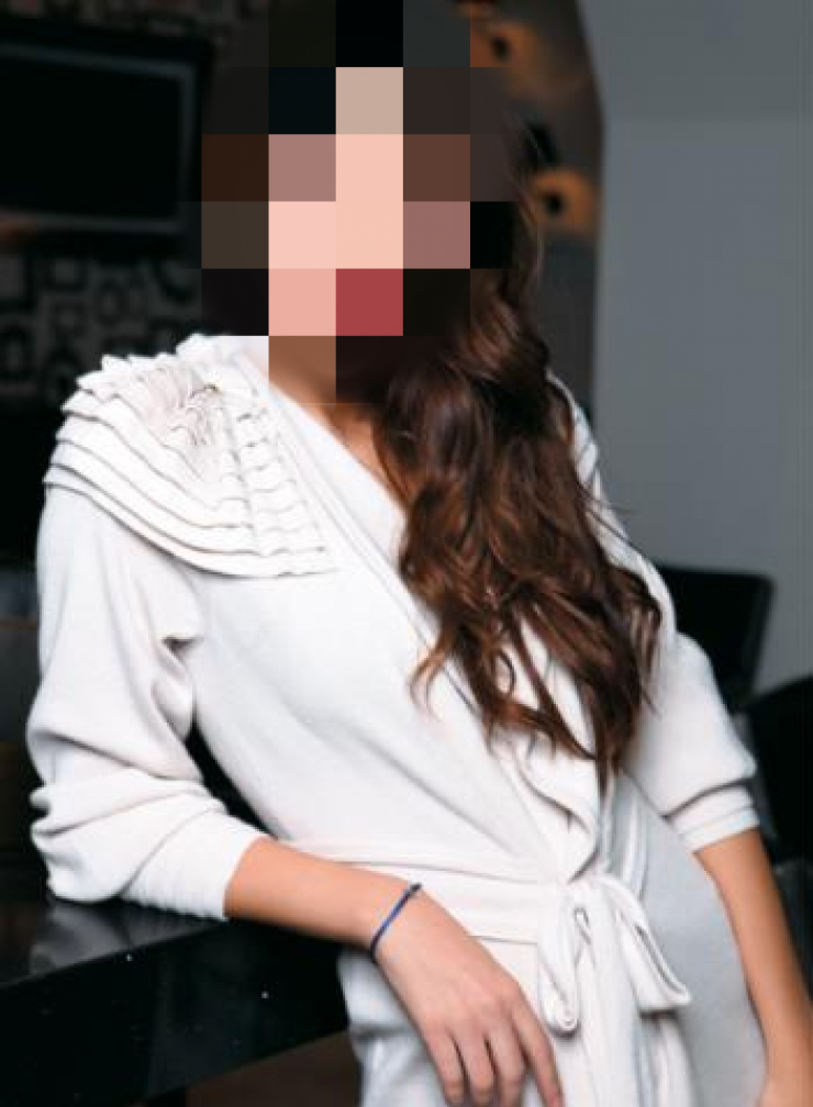 Κύπρια παρουσιάστρια εξομολογείται: “Ανησυχώ αν θα βγάλω το μήνα με τα λεφτά μου”