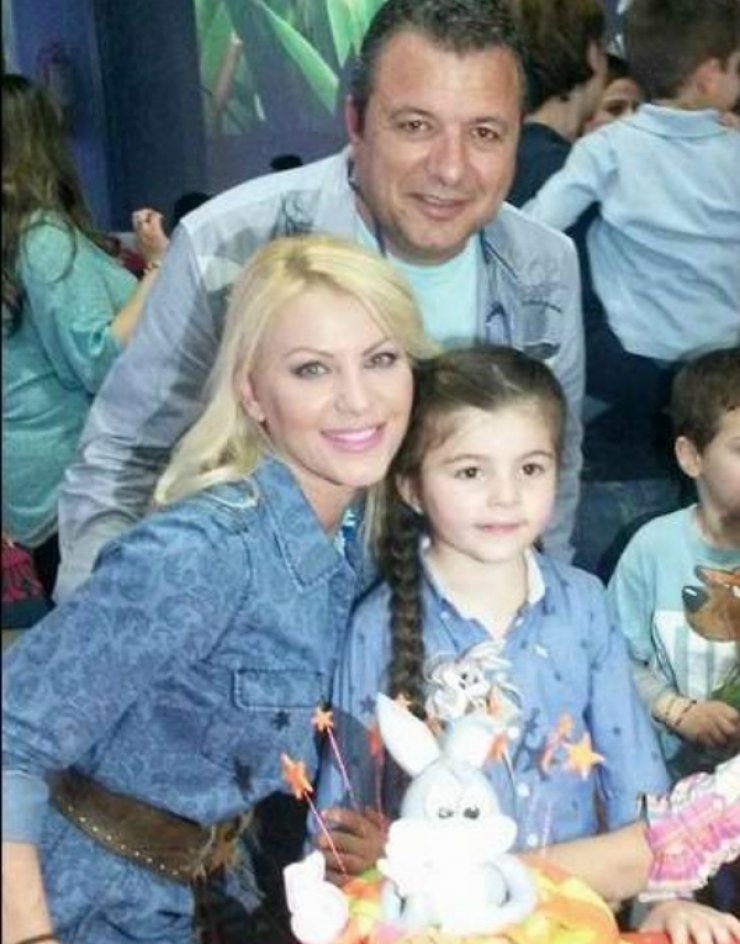 Χρήστος Χριστοδούλου – Στέλλα Νικολάου: Η κόρη τους έγινε εννέα ετών! [εικόνα]