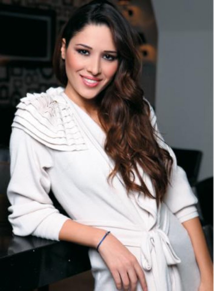 Δείτε τη Στέλλα Στυλιανού άβαφη