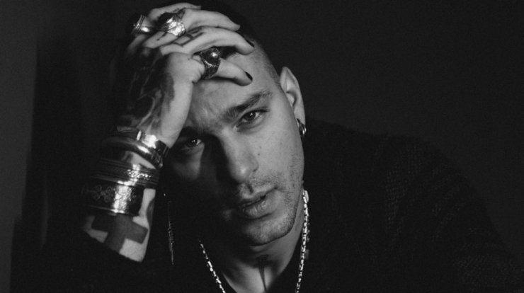 Στηβ Μιλάτος: Οι πρώτες αναρτήσεις όλο νόημα αφότου αφέθηκε ελεύθερος μετά την καταγγελία για βιασμό