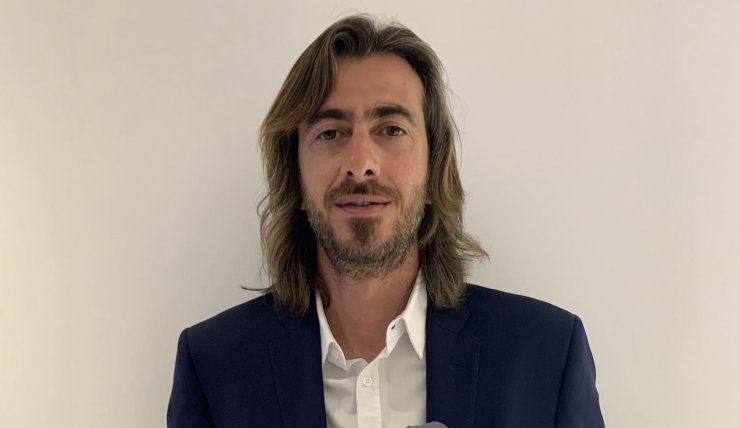 Kυριάκος Ιωάννου: Μας έδειξε πρώτη φορά τα δύο τους παιδιά σε μια υπέροχη οικογενειακή φωτογραφία