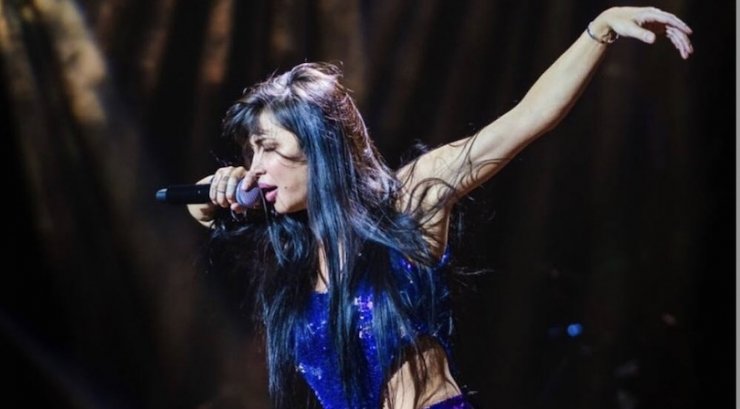 Πάολα: Είναι ξανά ερωτευμένη και δείτε τις πρώτες αποκαλυπτικές εικόνες με το νέο της σύντροφο