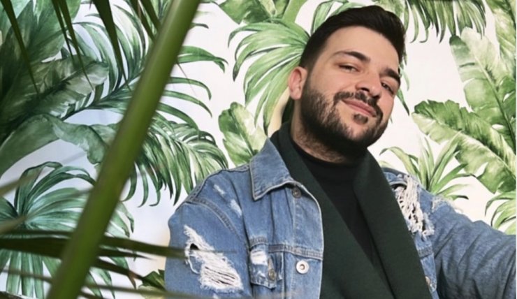 Xάρης Παπαθεοχάρους: Μας έδειξε το σωσία του και η ομοιότητα τους είναι καταπληκτική! Ζει στο Ισραήλ