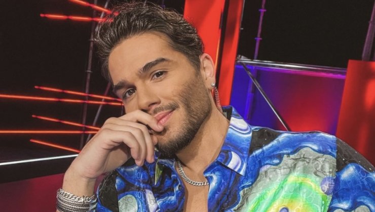 Χρήστος Μάστορας: Οι τρυφερές φωτογραφίες με τους γονείς του! Δείπνησαν μαζί