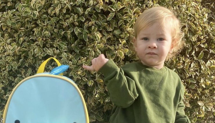 Η σύντροφος ποδοσφαιριστή του ΑΠΟΕΛ έχει απορία αν ο γιος τους είναι στα αλήθεια τόσο τέλειος [εικόνες]