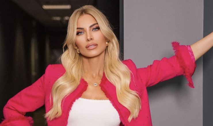 Πανικόβλητη η Κατερίνα Καινούργιου και οι συνεργάτες της: Έπεσε το μισό σκηνικό της on air