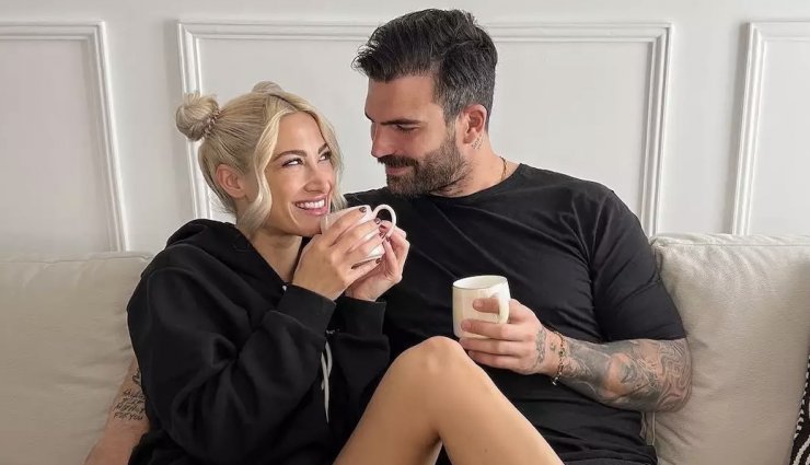 Ιωάννα Τούνη: H πρώτη αντίδραση της για τον Αλεξάνδρου μετά την ανακοίνωση της εγκυμοσύνης