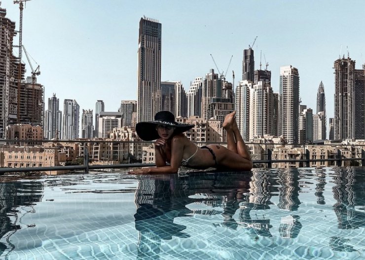 Εφιάλτης για Ελληνίδα τραγουδίστρια: Της έκαψαν το αυτοκίνητο - Φοβάται!