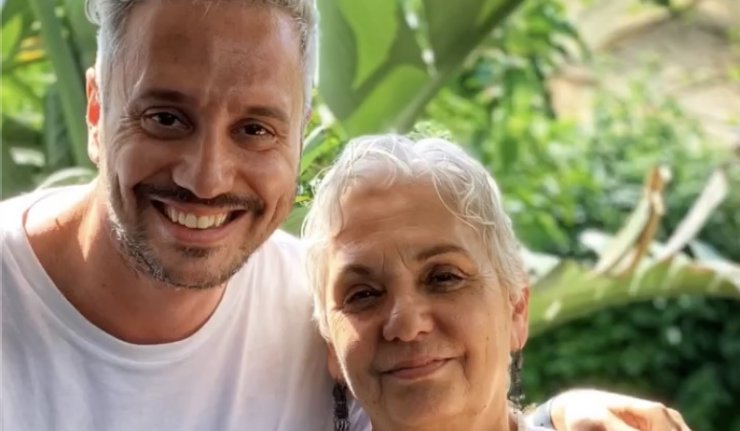 Θρήνος για τον Νικόλα Ιωαννίδη: "Έφυγε" από τη ζωή η μητέρα του [βίντεο]