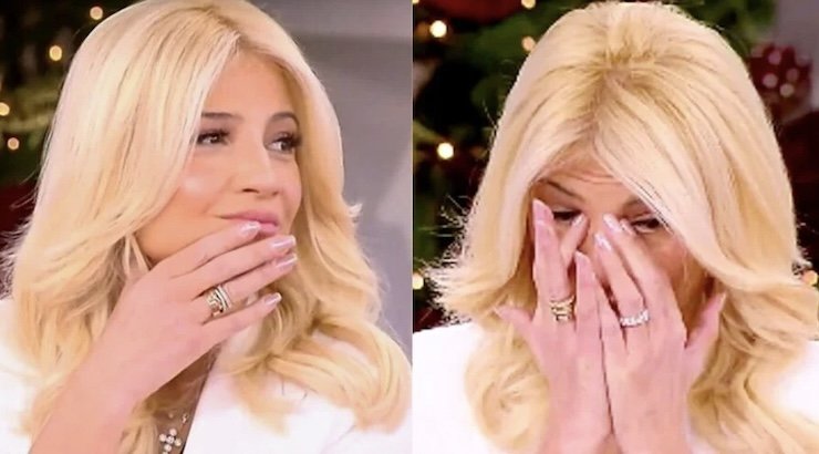 H Φαίη Σκορδά πλάνταξε στο κλάμα: "Νιώθουμε τη δύναμή της... έγινε αστέρι"