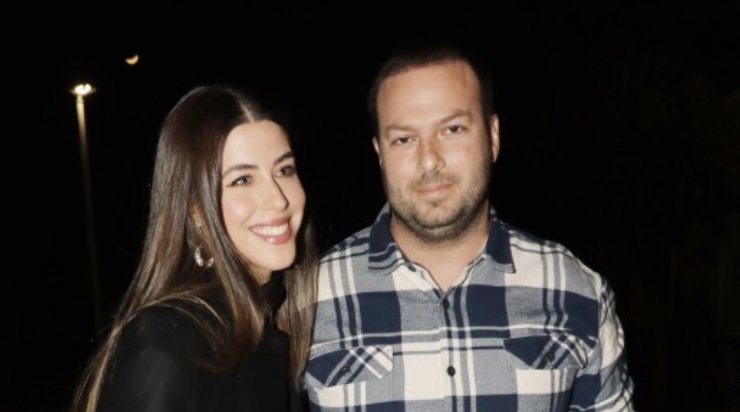 Demy: Τα καυτά φιλιά στα χείλη με τον Κύπριο σύντροφο της σε νυχτερινή έξοδο [εικόνες]