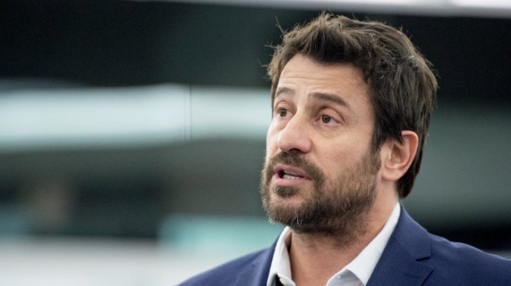 Υπόθεση Γεωργούλη: Αυτές είναι οι τρεις νέες περιπτώσεις που φέρεται να προχωρούν σε καταγγελία