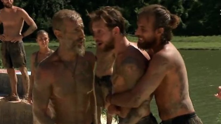 Παρολίγο να "τινάξουν" το αγώνισμα στον αέρα: Μπόγδανος, Αγόρου και Τάκης σε άγριο καυγά [βίντεο]