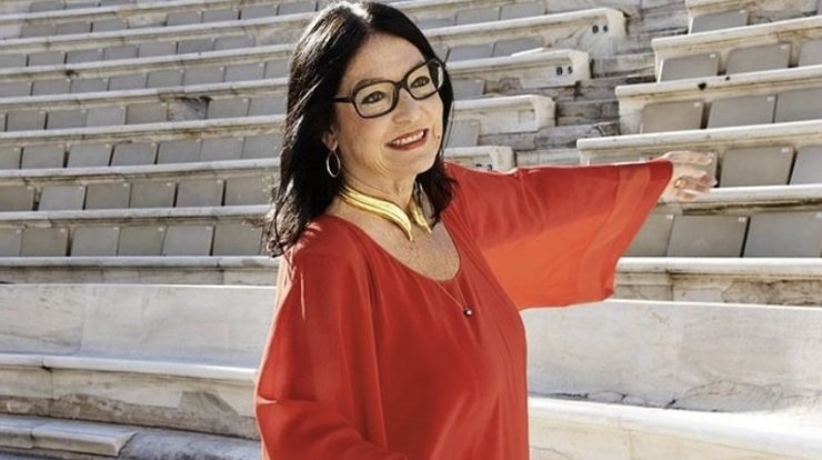 Aναστάτωση: Πόσταραν από Έλληνα πολιτικό πως πέθανε η Νανά Μούσχουρη