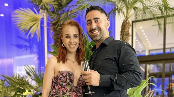 Έλενα Κλαρκ: Ποζάρει με τη φουσκωμένη κοιλίτσα της στον 6ο μήνα εγκυμοσύνης [εικόνα]