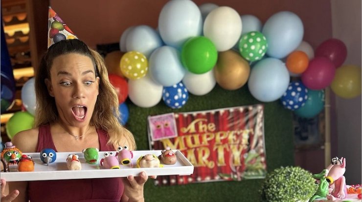 Κατερίνα Στικούδη: Γιορτάζει τα 2α γενέθλια του γιου της και μας δείχνει τη φουσκωμένη κοιλιά της