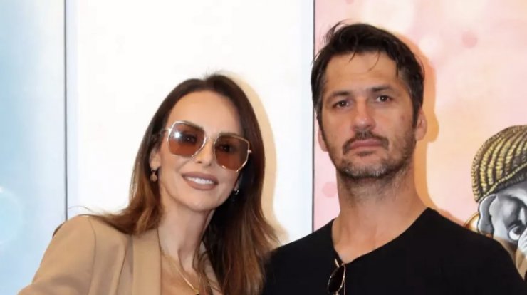 Μπέττυ Μαγγίρα: Η ερωτική εξομολόγηση στον σύζυγό της και η καυτή εικόνα του που πόσταρε