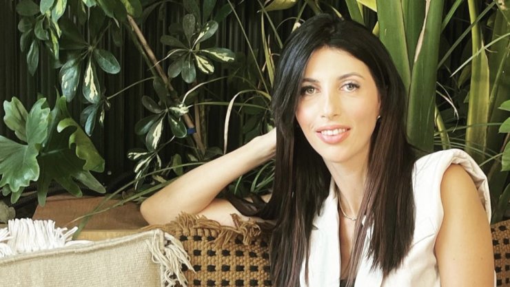 Aργυρώ Ροτσίδου: Η τρυφερή στιγμή με την κόρη, τη βαφτιστικιά και τη μαμά της για τη γιορτή τους