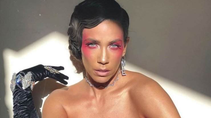 Κατερίνα Στικούδη: Το κοινό που έχει με την JLo και μόλις το προσέξαμε [εικόνες]