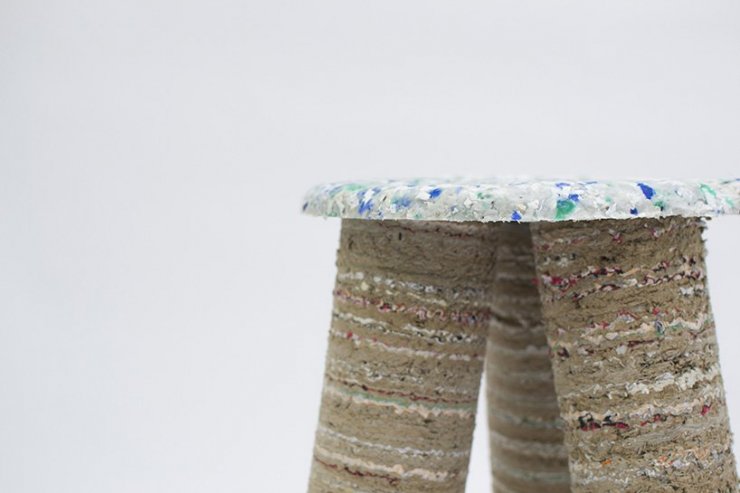 Stool από ενός μηνός απόβλητα!