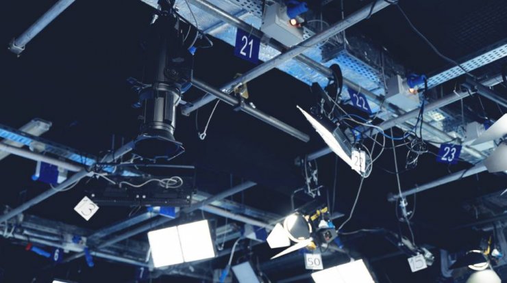 Τηλεφώνημα για βόμβα σε τηλεοπτικό σταθμό – Εκκενώθηκε αμέσως