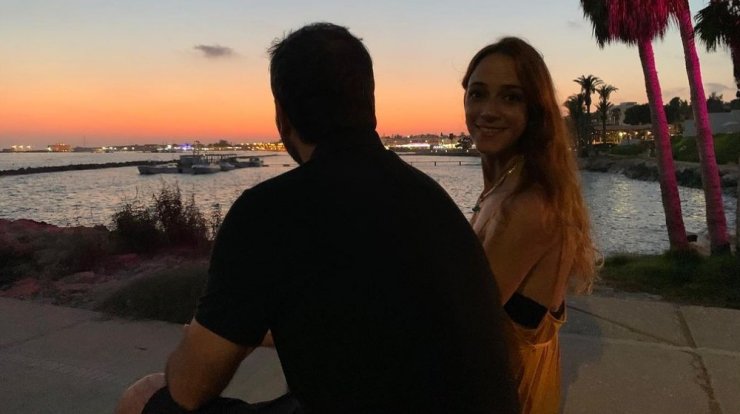 Η σύζυγος του Λώρη Λοϊζίδη μας δείχνει πόσο μεγάλωσαν οι δίδυμες κόρες τους! [εικόνα]