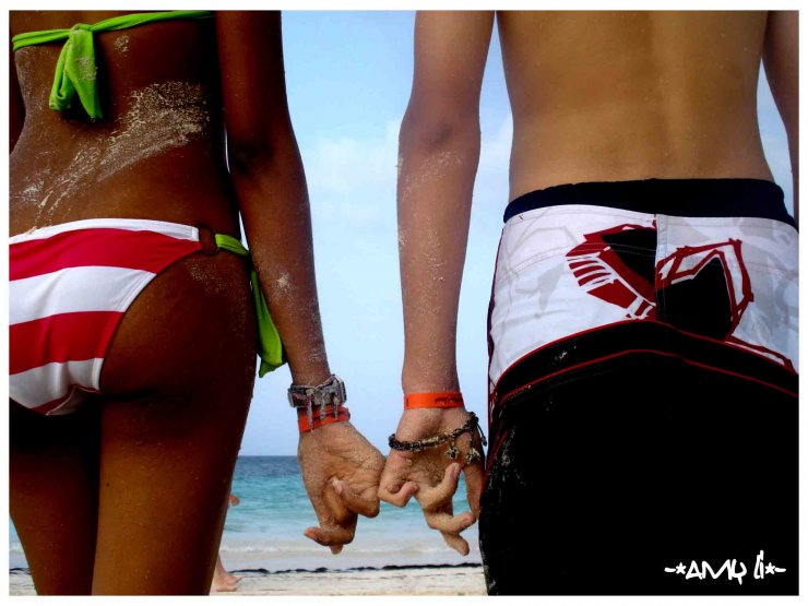 4 λόγοι που δεν θέλουμε να κρατήσει ο καλοκαιρινός έρωτας