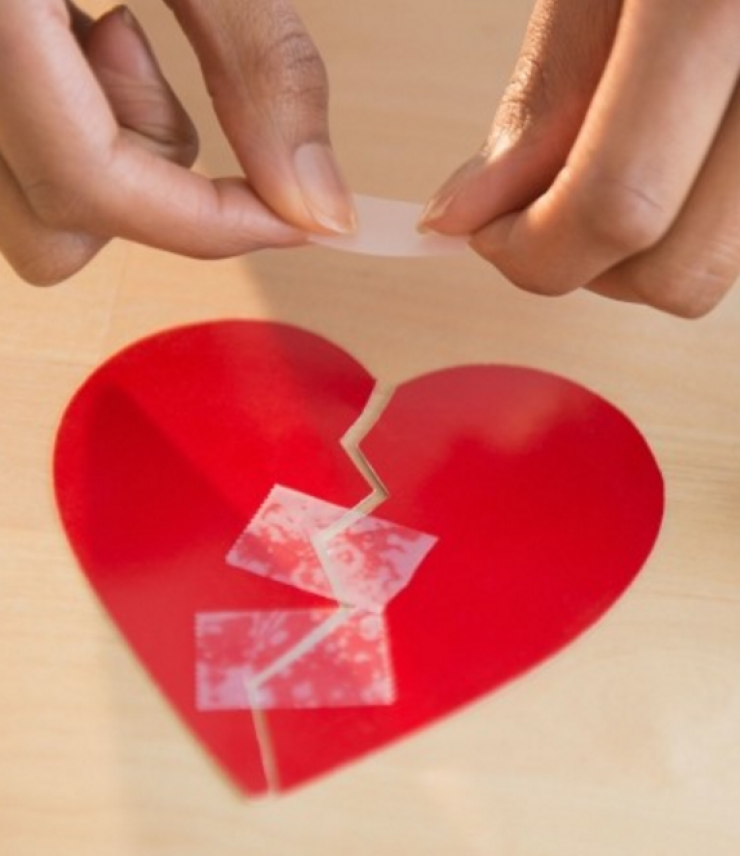 Αυτός είναι ο λόγος που οι άνθρωποι μένουν στη σχέση ενώ έχει τελειώσει!